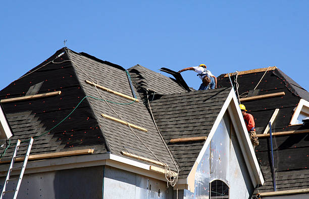 Best Roof Gutter Cleaning  in Monmouth, OR